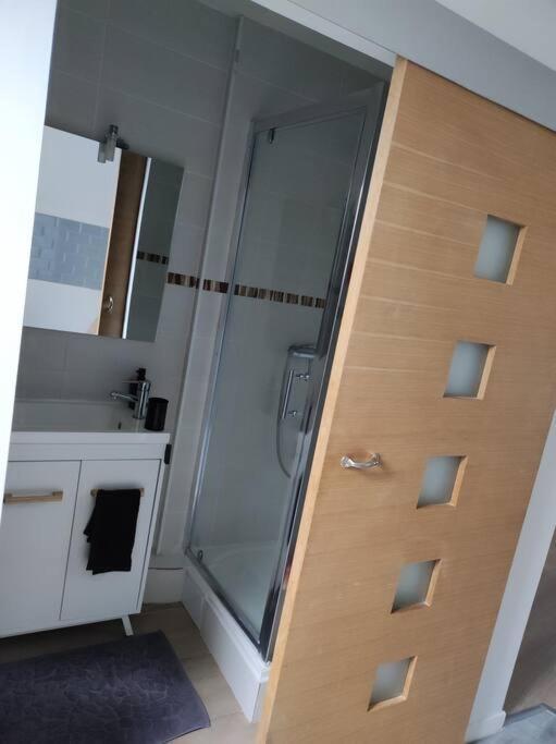Smart House Airport Cdg, Asterix Apartment Louvres Exterior photo